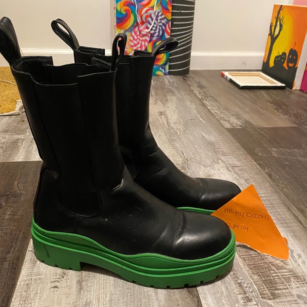 Azalea wang boots